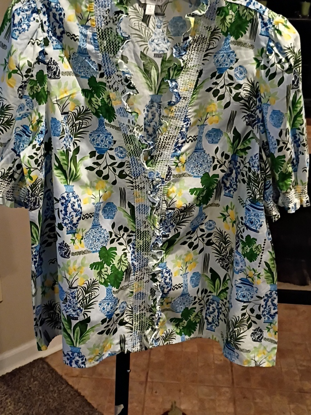 FINAL PRICE crown & ivy Green, Blue and White Botanical Print Blouse